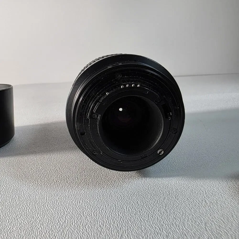 Nikon Nikkor AF 70-300mm f/4-5.6 G Telephoto Zoom Lens Black Tested - Picture 8 of 9